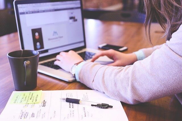 How to Make Money Online: Legitimate Models, Costs and Scam Red Flags Ideas to Make Money Online as a Student